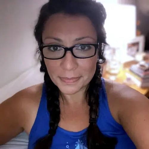 nackedeigeli image 0