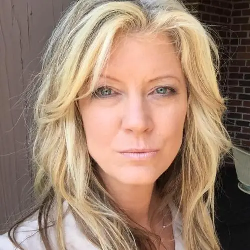 blondekusslippe image 0