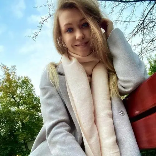 schuchterneleah image 0