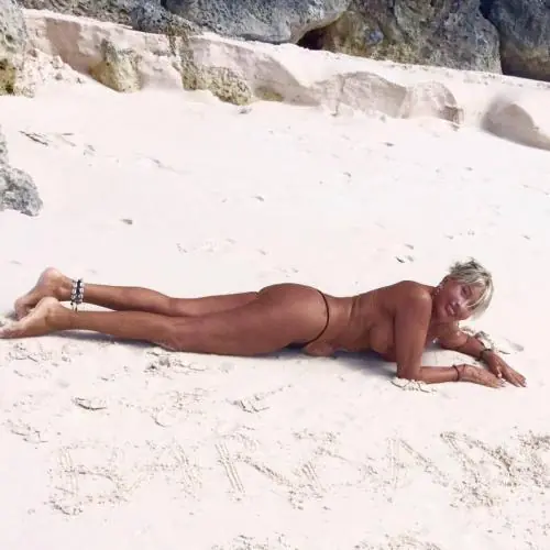 annasonne2019 image 0